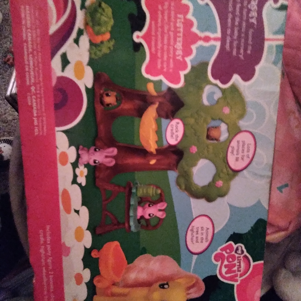 2010 fluttershys nursery tree